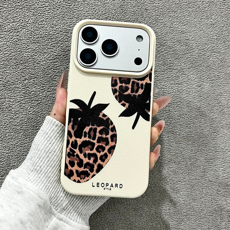 Leopard-Print Strawberry Case for Iphone 17/16/15/14/13 Pro Max. Shockproof and Drop-Resistant Phone Case—The Perfect Gift for Girls.İPhone 17 Pro Max Cases/Iphone 17 Pro Phone Cases/Iphone 16 Pro Max Case.