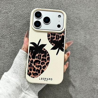 Leopard-Print Strawberry Case for Iphone 17/16/15/14/13 Pro Max. Shockproof and Drop-Resistant Phone Case—The Perfect Gift for Girls.İPhone 17 Pro Max Cases/Iphone 17 Pro Phone Cases/Iphone 16 Pro Max Case.